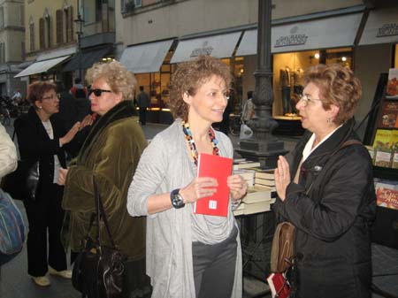 Presentazione libro Lorenza Battei 13 03 07 010